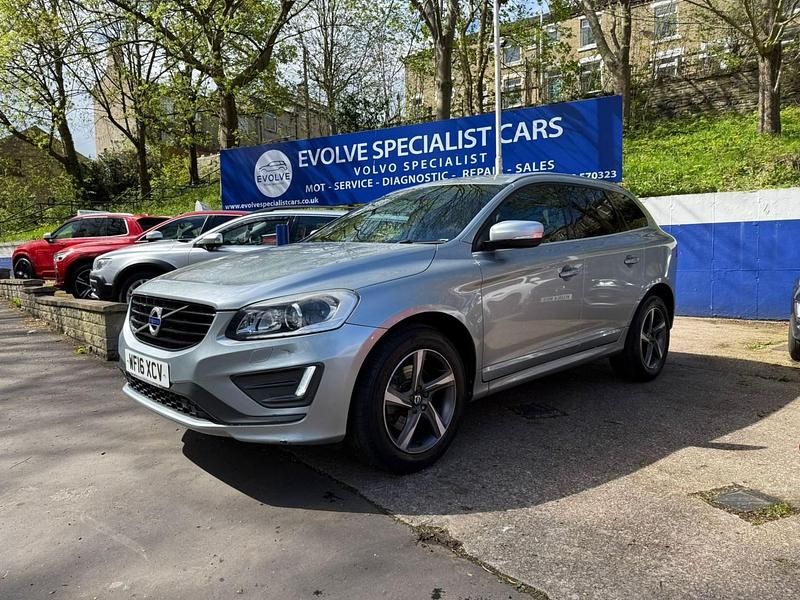 Usado Volvo XC60 R-Design 220 HP (161 kW) 2016 Prateado SUV