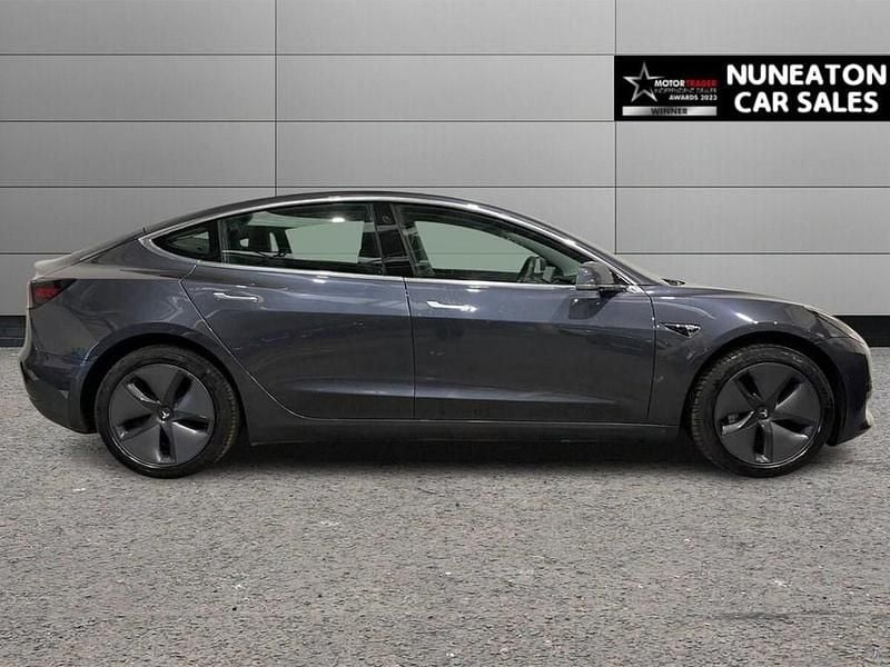 Used Tesla Model 3 Standard Range Plus 239 kW (325 HP) 2019 Grey Sedan