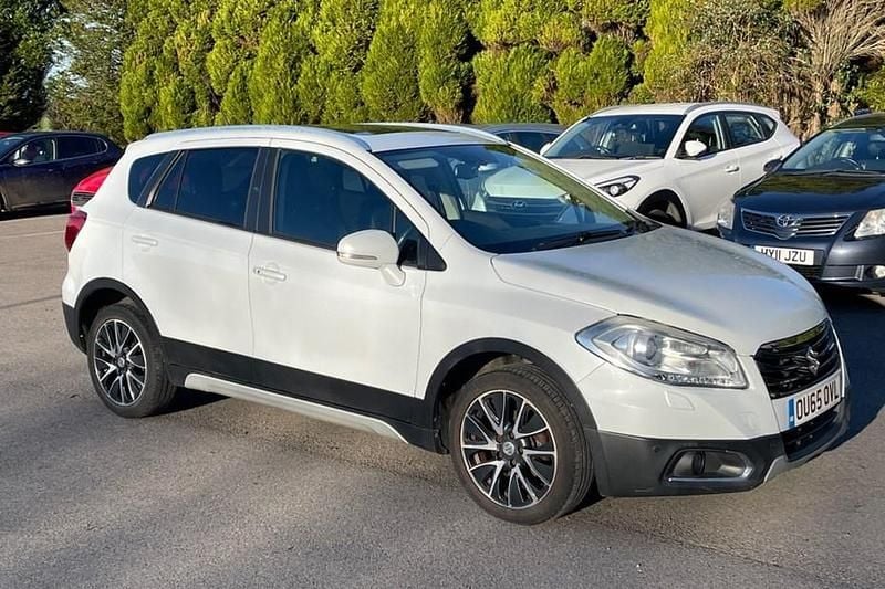 White Used 2015 Suzuki SX4 SZ5 Hatchback | £7,995 (Good price) - Image 1/1