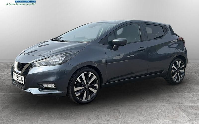 Usado Nissan Micra Tekna 92 HP (67 kW) 2022 Cinzento Citadino