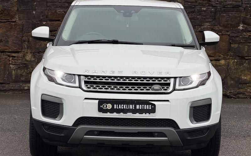 Used Land Rover Range Rover evoque SE 150 HP (110 kW) 2018 Hatchback