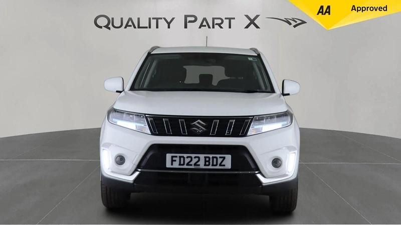 Used Suzuki Vitara SZ-T 129 HP (94 kW) 2022 White SUV