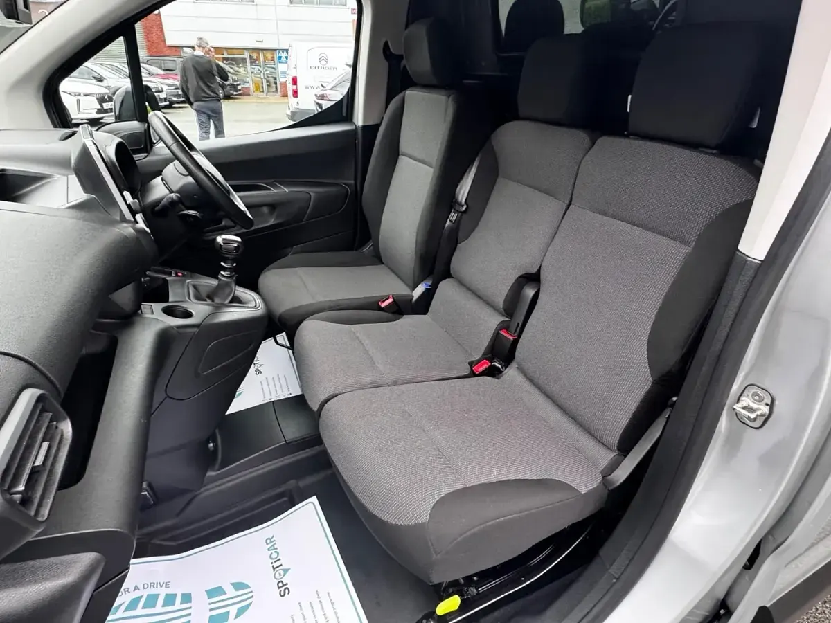 Used Citroën e-Berlingo 100 HP (73 kW) 2022 Silver