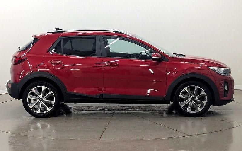 Used Kia Stonic 120 HP (88 kW) 2020 Red SUV