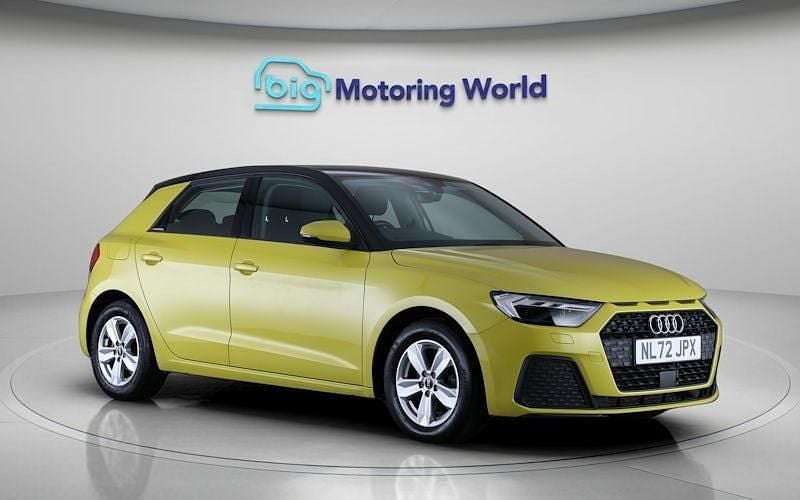 Usado Audi A1 Sportback 110 HP (80 kW) 2022 Amarelo Citadino