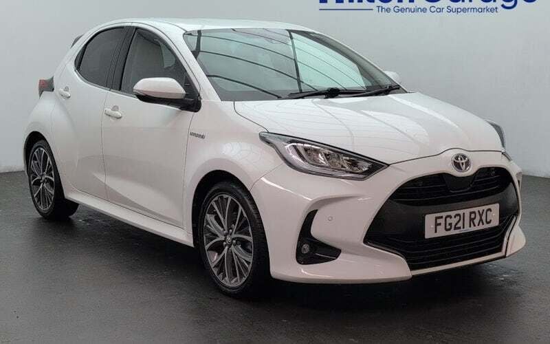 Used 2024 Toyota Yaris Hybrid Hatchback | £14,550 (Good price) - Image 1/4