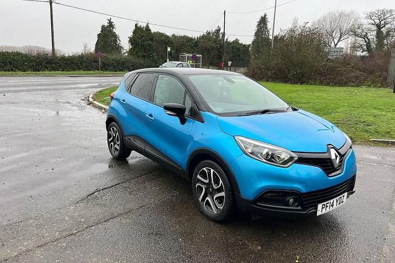 Used Renault Captur Dynamique 90 HP (66 kW) 2014 Blue/black SUV