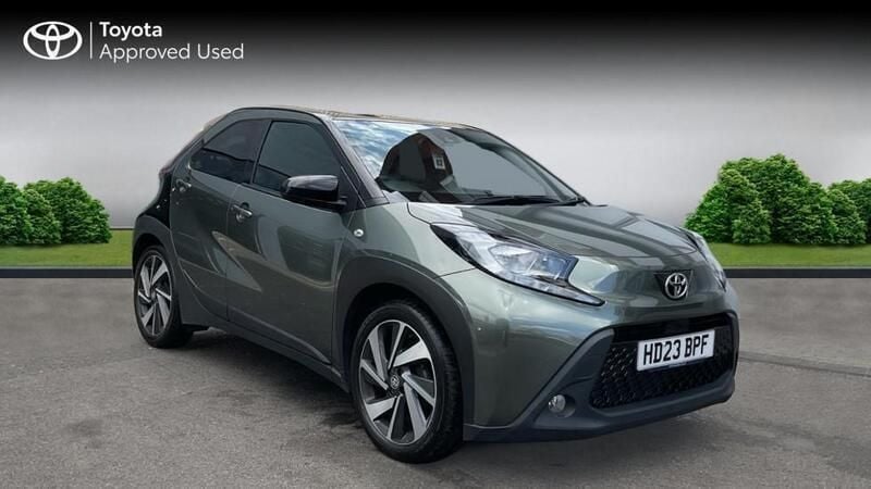 Green Used 2023 Toyota Aygo Hatchback | £11,948 (Fair price) - Image 1/4