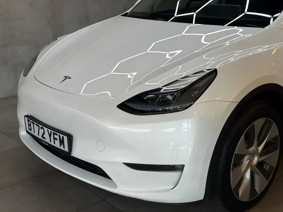 Used Tesla Model Y Long Range AWD 85 kW (116 HP) 2022 White SUV