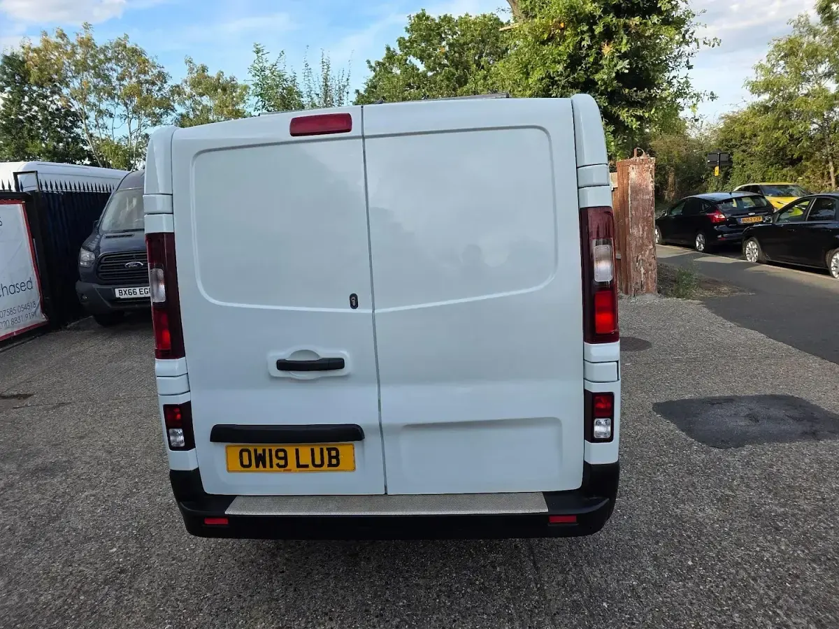 Used Renault Trafic Business 2019 Grey MPV
