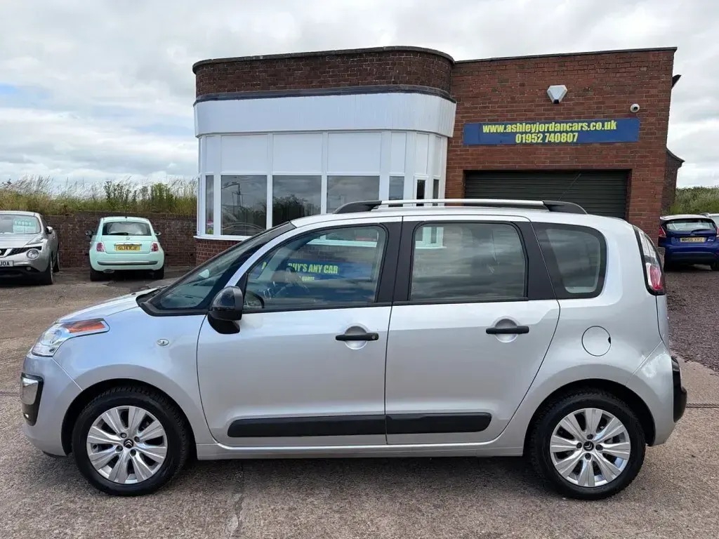 Used Citroën C3 Picasso 100 HP (73 kW) 2017 Silver MPV