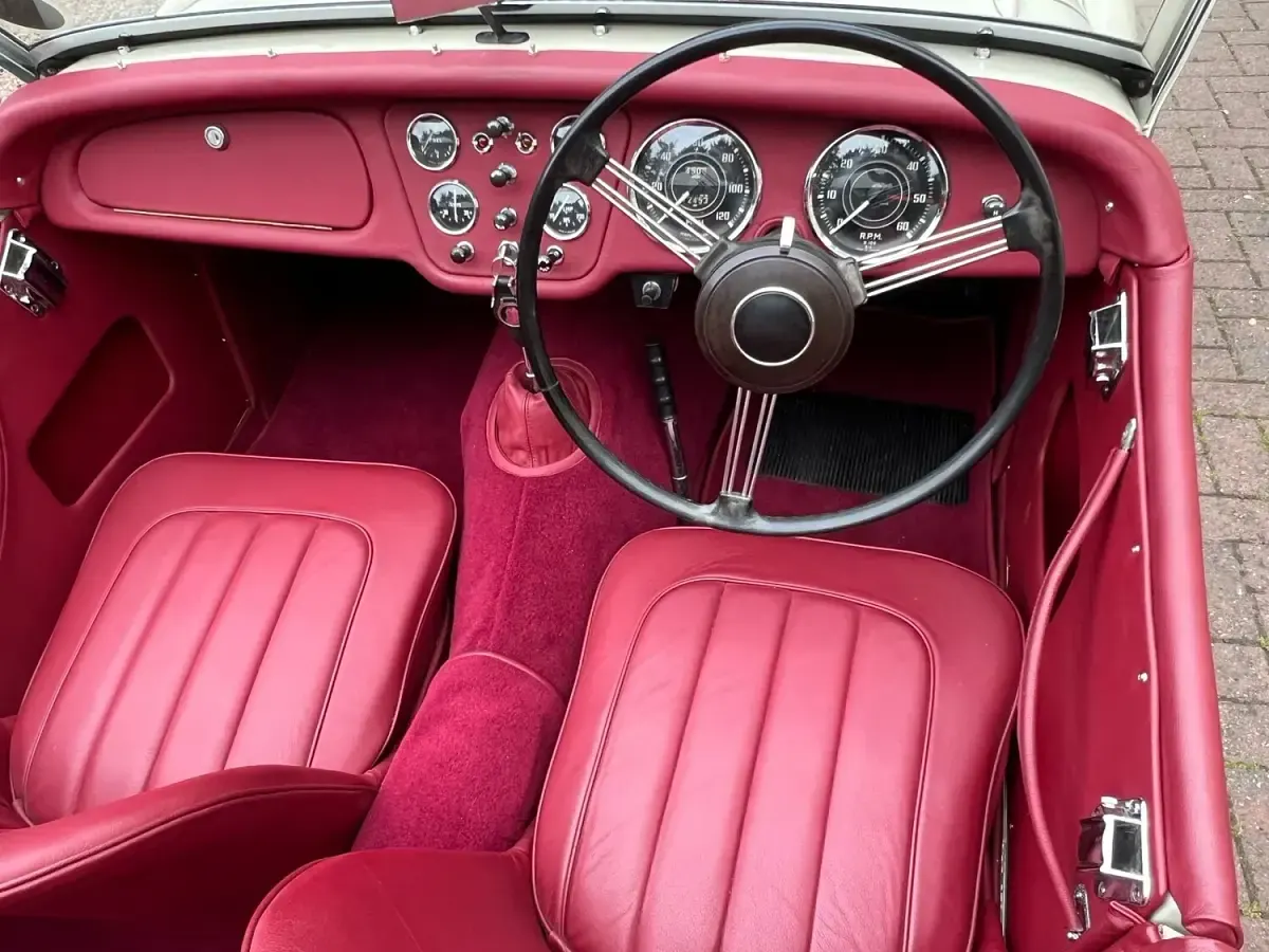 Used Triumph TR2 1954 White Cabriolet