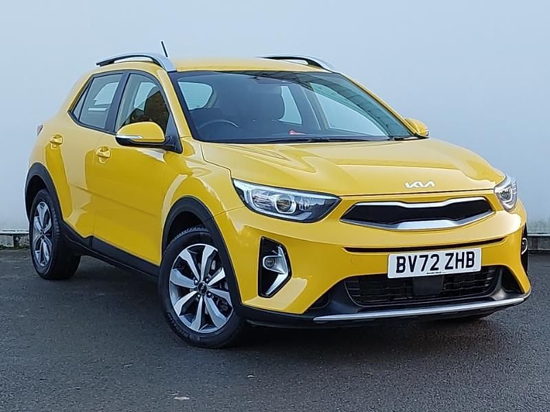 Yellow Used 2022 Kia Stonic SUV | £13,498 (Fair price) - Image 1/4