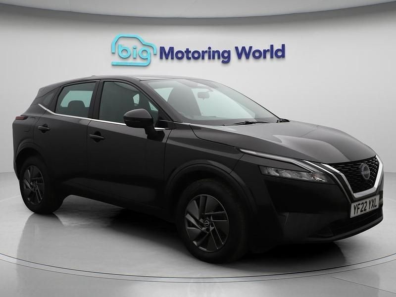 Black Used 2022 Nissan Qashqai Acenta Premium SUV | £17,200 (Good price) - Image 1/4