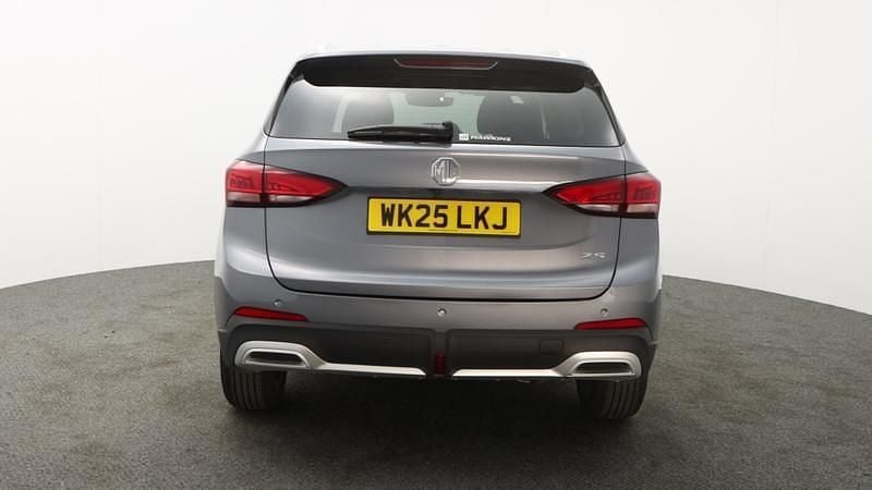 Novo MG ZS SE 116 HP (85 kW) 2025 Cinzento Citadino