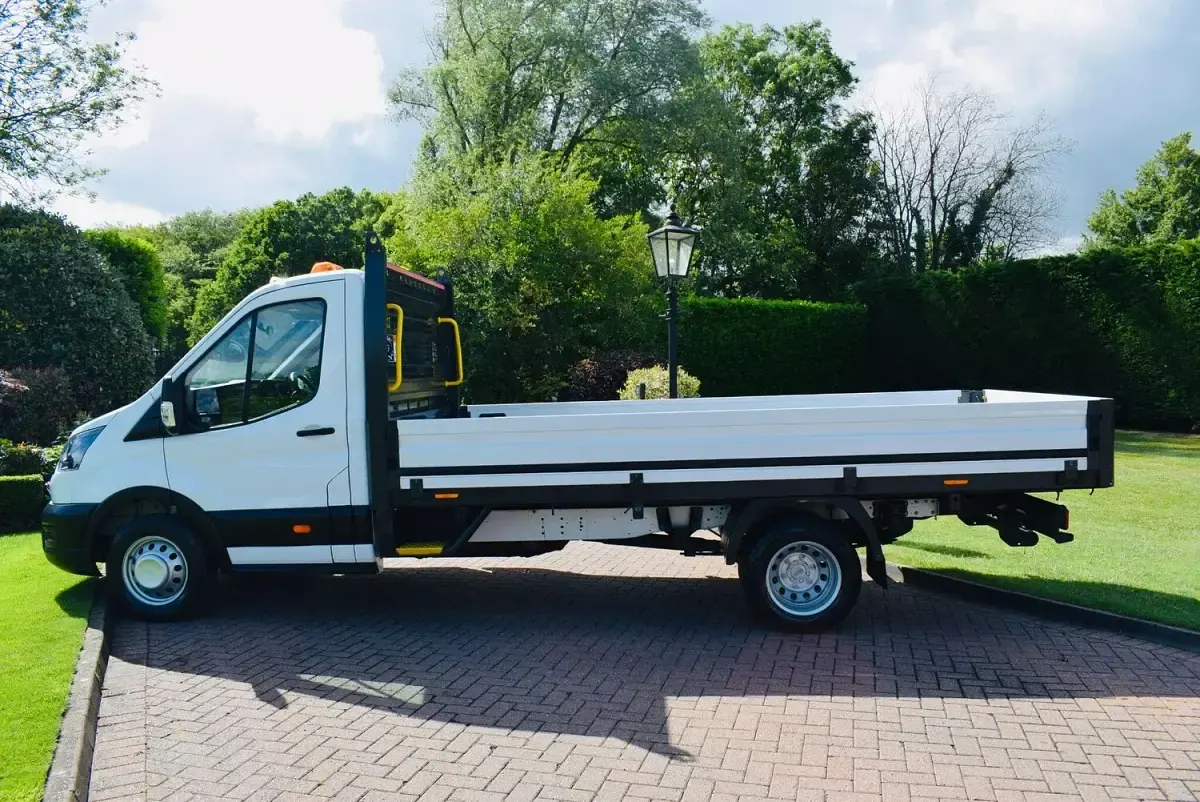 Used Ford Transit Premium 130 HP (95 kW) 2023 White Cabriolet
