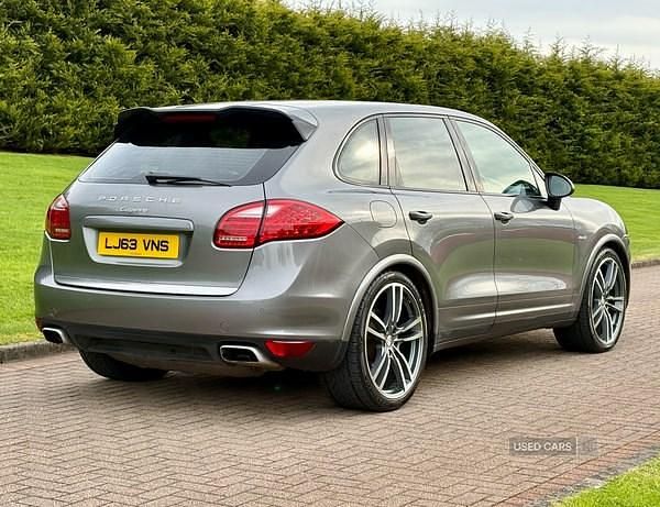 Begagnad Porsche Cayenne 245 HK (180 kW) 2013 Grå SUV