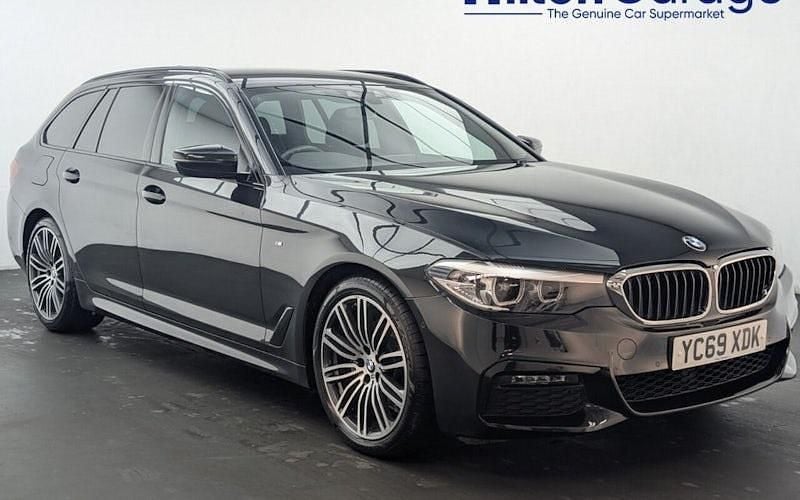 Used 2020 BMW 520 M Sport Estate | £17,750 (Good price) - Image 1/4