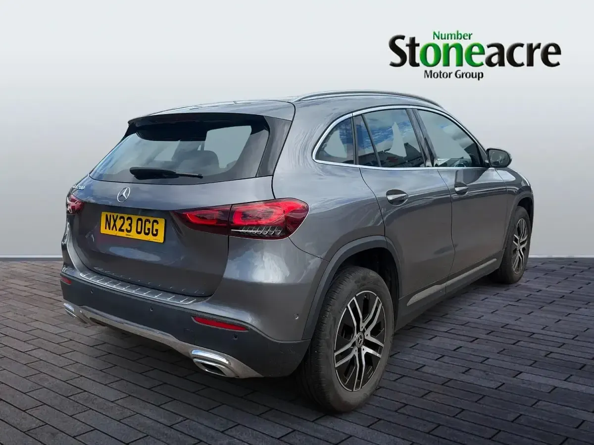 Used Mercedes GLA200 Executive 163 HP (119 kW) 2022 Grey SUV