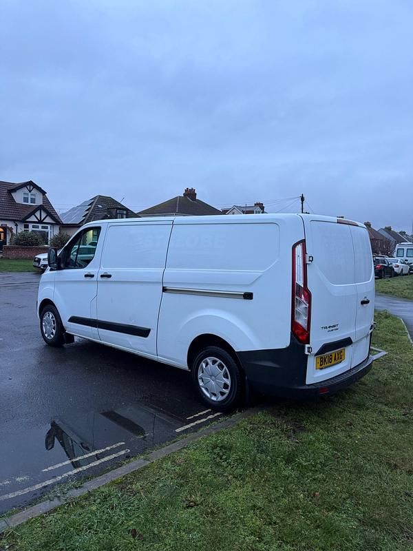 Usado Ford Transit Custom Trend 130 HP (95 kW) 2018 Branco Van