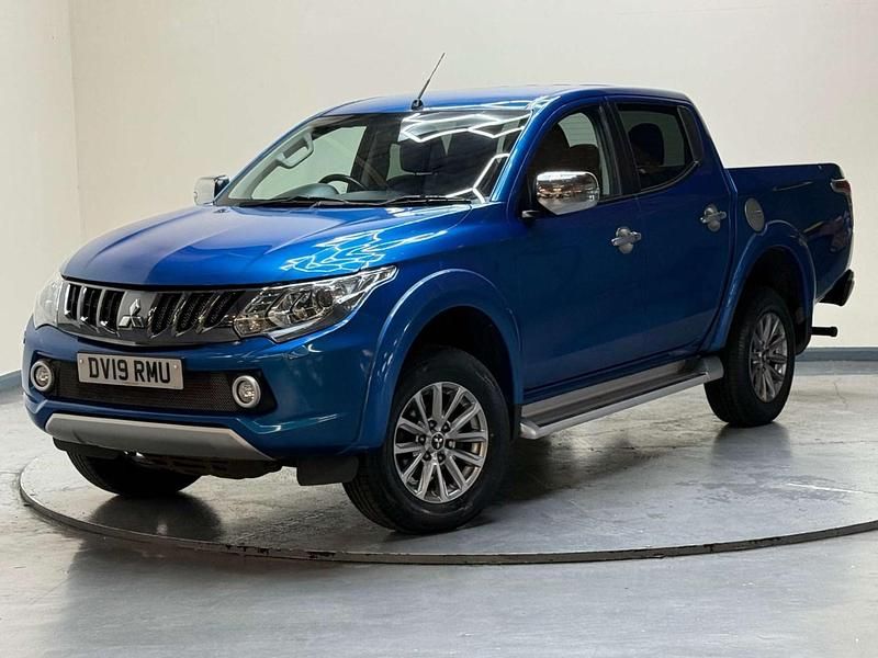 Used Mitsubishi L200 181 HP (133 kW) 2019 Blue Pickup