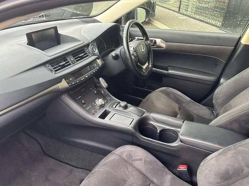 Black Used 2017 Lexus CT200h Hatchback | £16,450 (A bit pricey) - Image 1/3