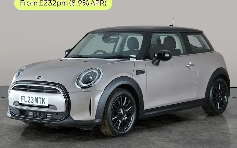Begagnad Mini Cooper Classic 136 HK (100 kW) 2022 Grå Halvkombi