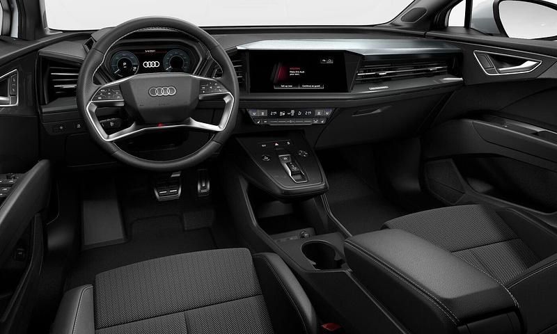 New Audi Q4 e-tron S-Line 150 kW (204 HP) 2026 Black SUV