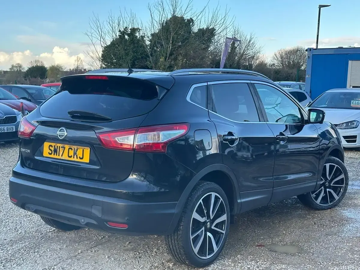 Used Nissan Qashqai Tekna 2017 Black SUV