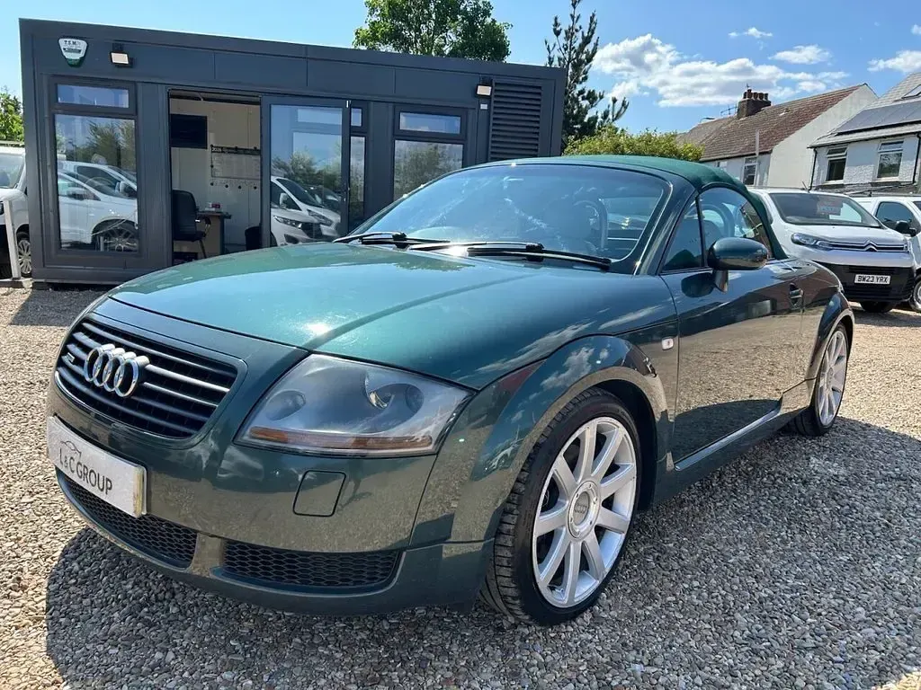 Used Audi TT Roadster 225 HP (165 kW) 2002 Green Cabriolet