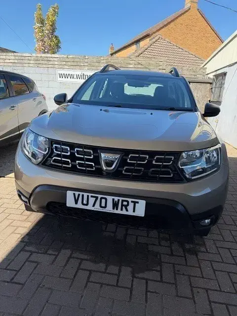 Begagnad Dacia Duster Essentiel 100 HK (73 kW) 2020 Beige SUV