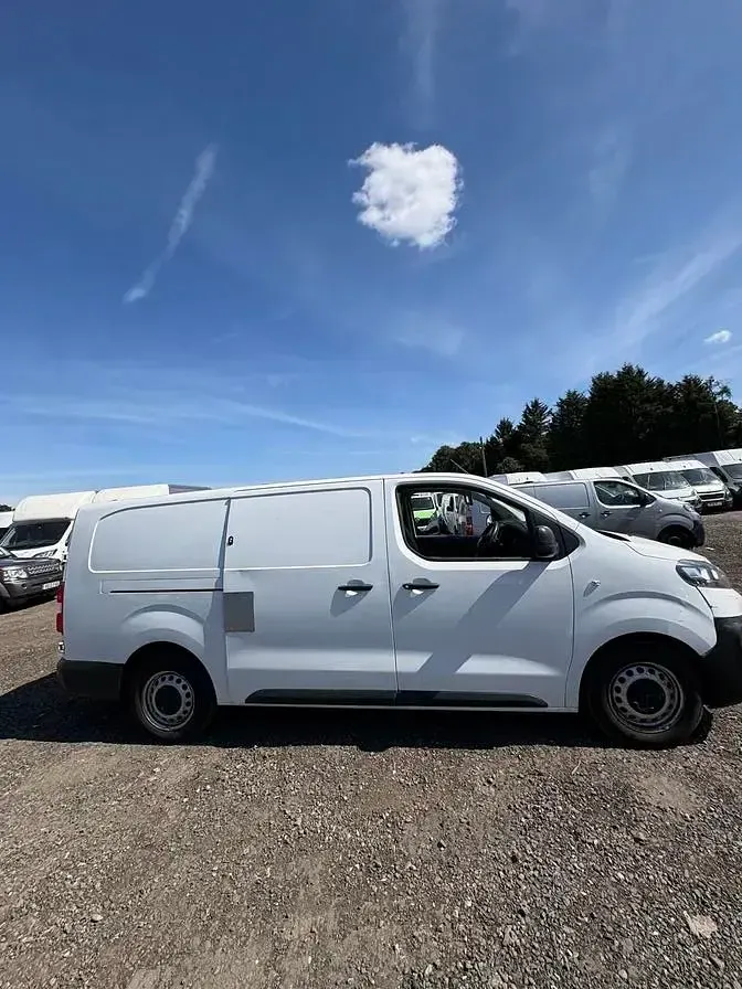 Used Citroën Dispatch 2020 White MPV