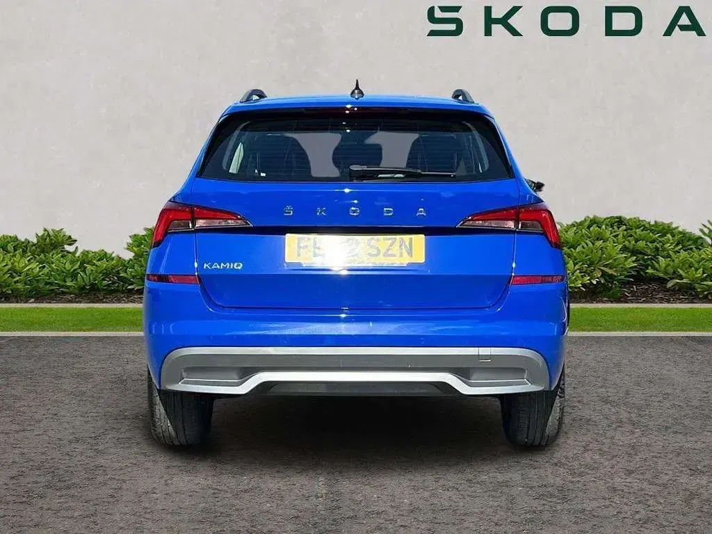 Used Skoda Kamiq SE 108 HP (79 kW) 2022 Blue SUV