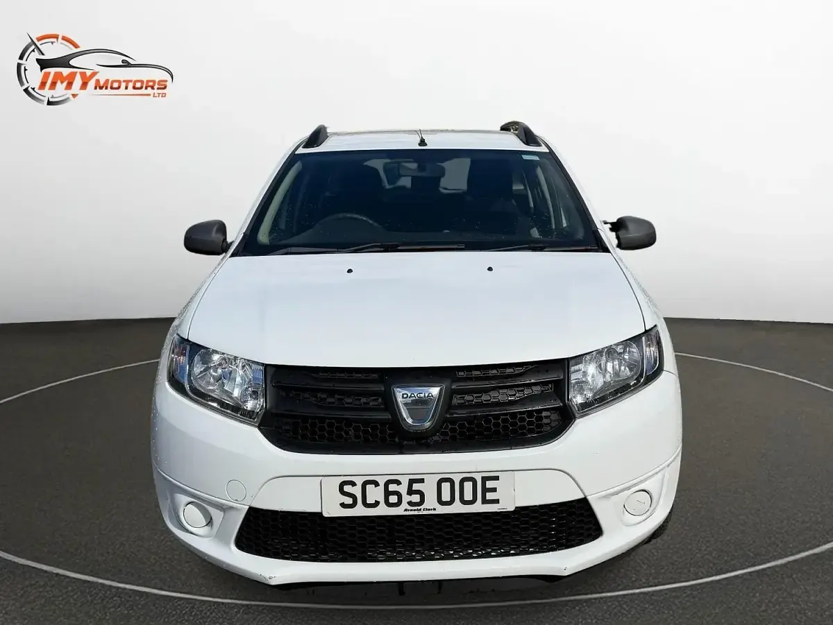 Used Dacia Logan MCV Ambiance 90 HP (66 kW) 2015 White Estate