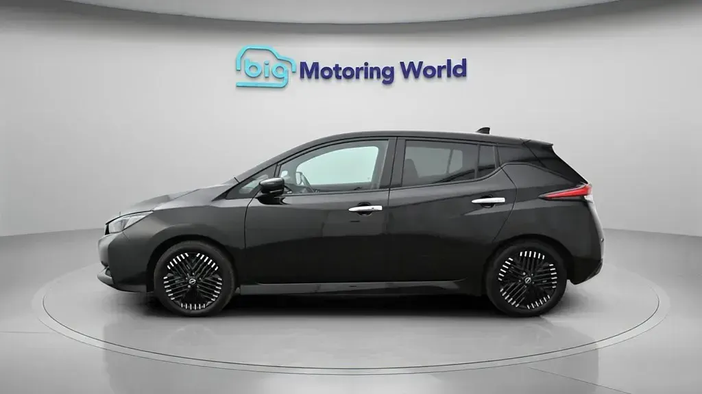 Used Nissan Leaf N-Connecta 110 kW (150 HP) 2023 Hatchback