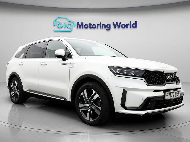 White Used 2022 Kia Sorento SUV | £26,500 (Super price) - Image 1/4