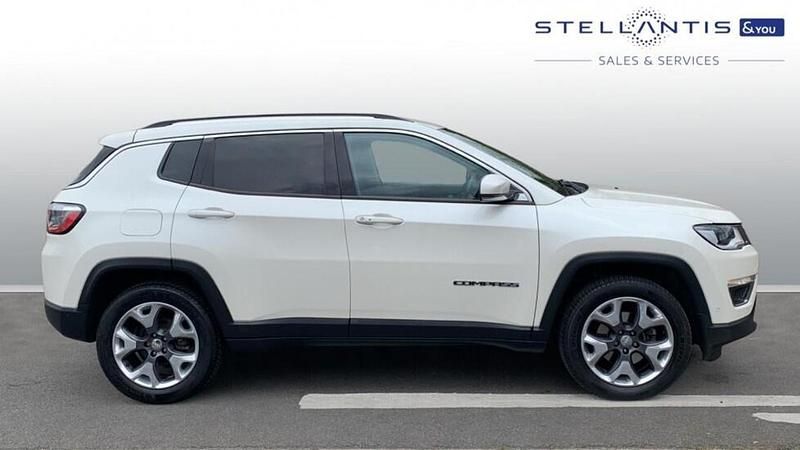 Used Jeep Compass Limited 168 HP (123 kW) 2018 Grey SUV