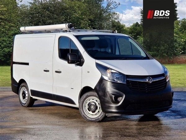 White Used 2014 Vauxhall Vivaro Van | £8,995 (Expensive) - Image 1/1