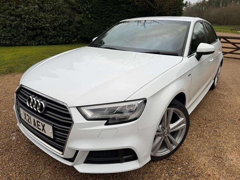 Used Audi A3 Sportback S-Line 150 HP (110 kW) 2019 White Hatchback