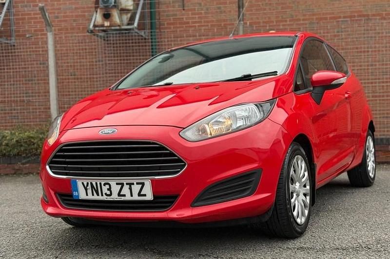 Red Used 2013 Ford Fiesta Style Hatchback | £3,000 (Good price) - Image 1/1