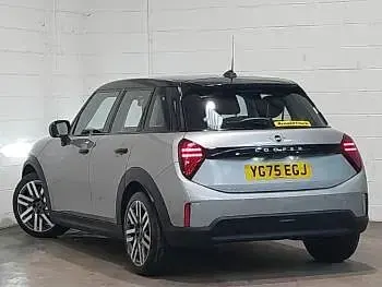 Used Mini Cooper Classic 114 kW (156 HP) 2025 Silver Hatchback