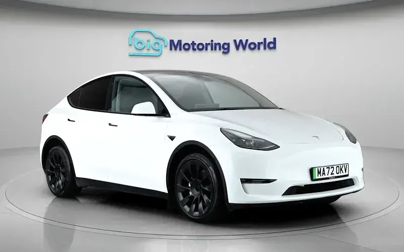 Used Tesla Model Y Long Range AWD 286 kW (389 HP) 2025 SUV