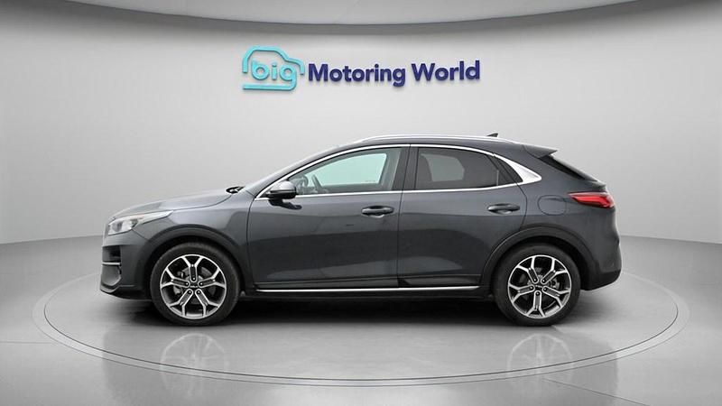 Used Kia XCeed 158 HP (116 kW) 2022 Grey SUV