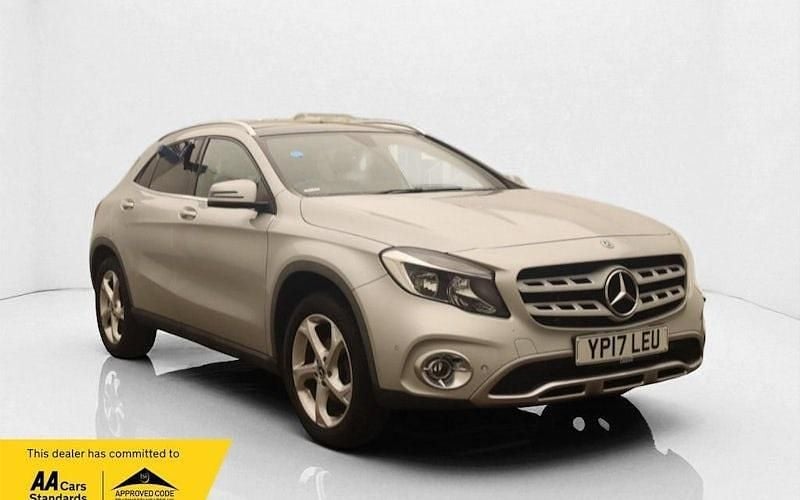 Used 2019 Mercedes GLA200 Executive SUV | £13,450 (Good price) - Image 1/4