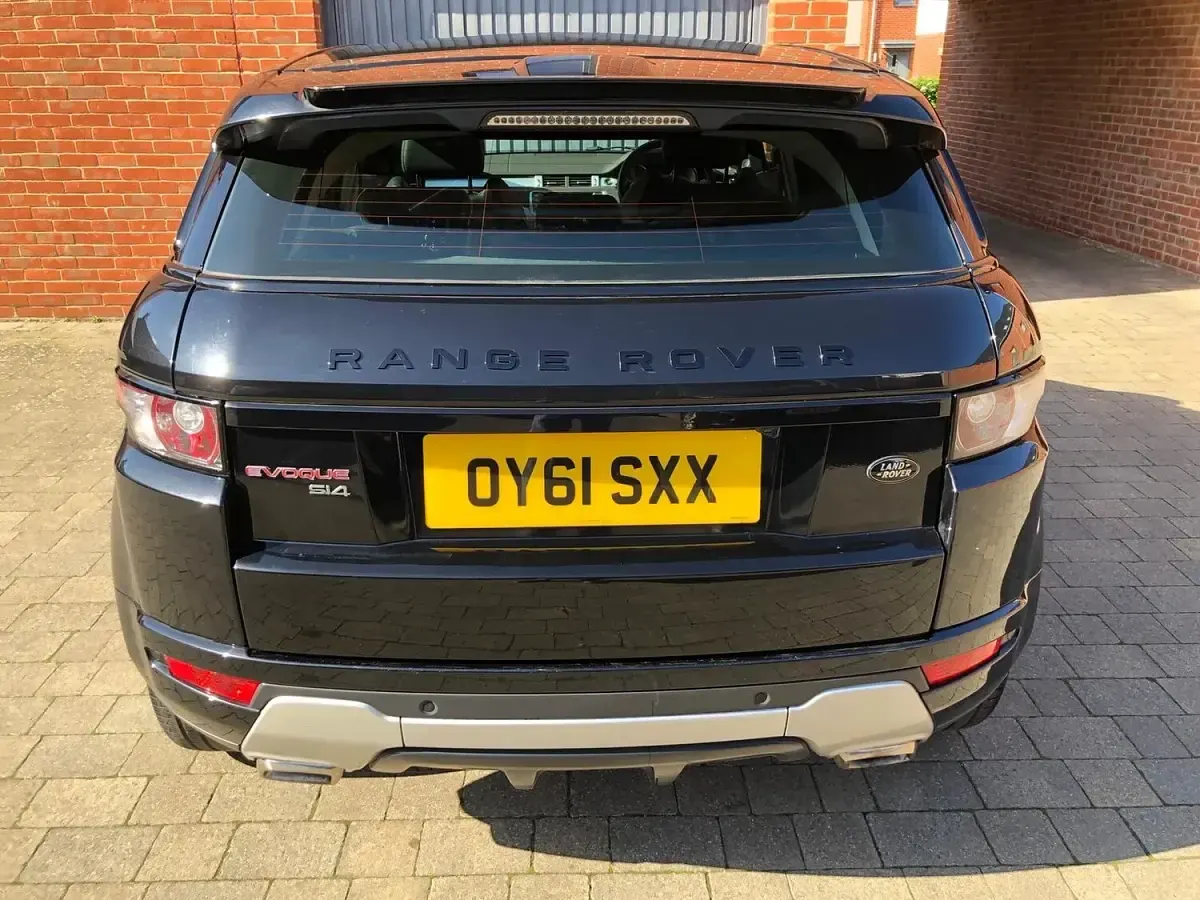 Used Land Rover Range Rover evoque Dynamic 240 HP (176 kW) 2011 Black Estate