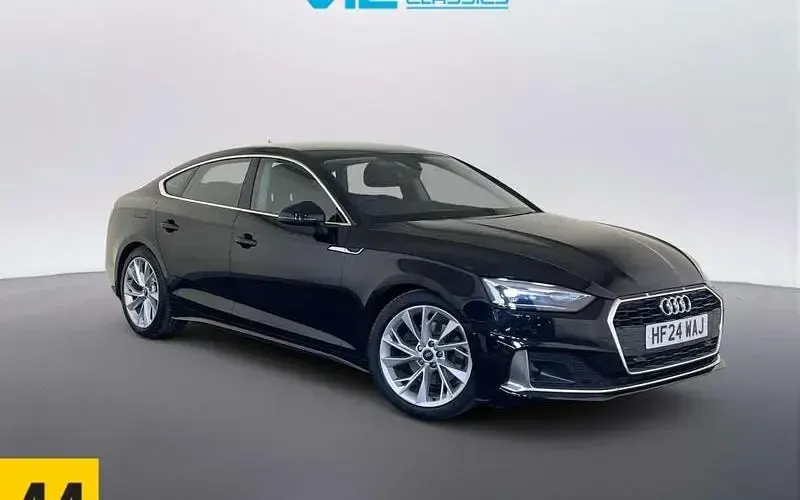 Usado Audi A5 Sportback Sport 150 HP (110 kW) 2024 Citadino