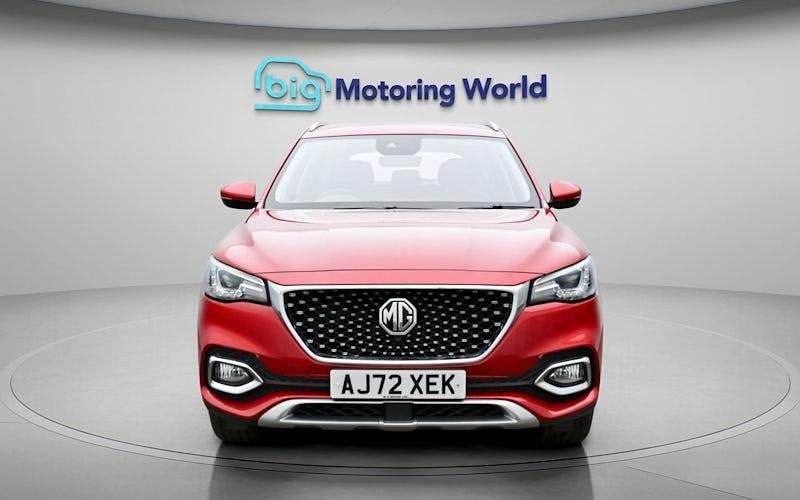 Used MG HS Excite 162 HP (119 kW) 2023 Red SUV