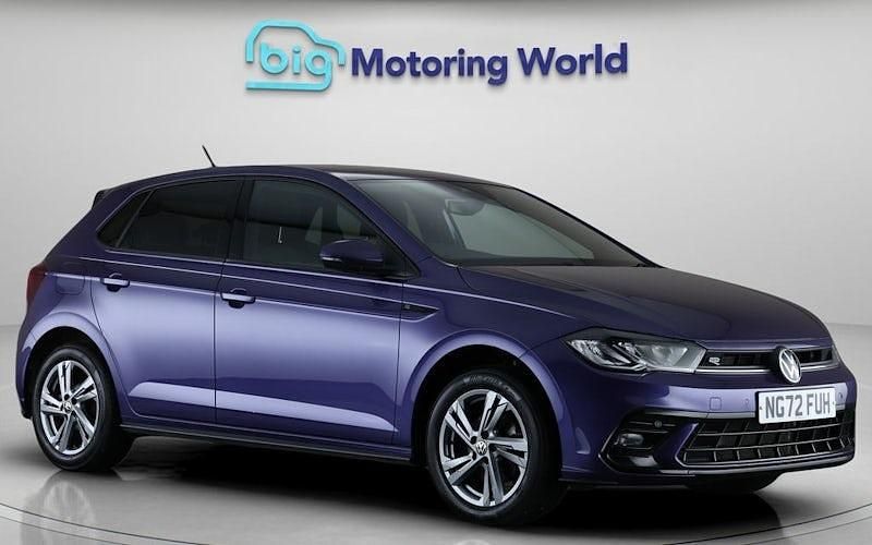 Used VW Polo R-line 110 HP (80 kW) 2023 Mauve/purple Hatchback