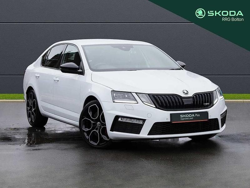 Used Skoda Octavia vRS 241 HP (177 kW) 2019 Moon white metallic Hatchback
