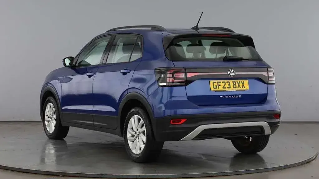 Used VW T-Cross Edition 110 HP (80 kW) 2023 Reef blue SUV